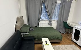 Wembley Homes Serviced Apartment, 25Mins To Central London